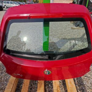 Alfa Romeo Mito 2012 vrata prtljažnika prtljažna vrata