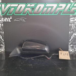 Audi A3 2004 levo ogledalo