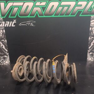 Audi A3 2004 zadnja vzmet