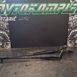 Audi A3 2008 nosilec roka brisalca