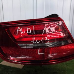 Audi A3 2013 zadnja leva luč 8v4945095