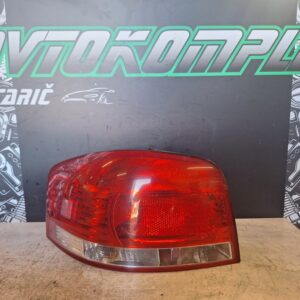 Audi A3 8P1 2003+ zadnja leva luč 8P0945095