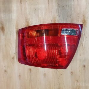 Audi A4 Kar. Zadnja Desna Luč