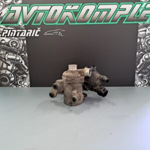 BMW 1 E87 118i vodna črpalka 304453320