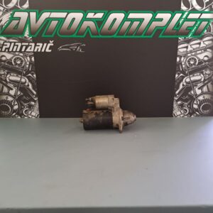 BMW 1 E87 118i zaganjač 758935201