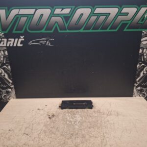 BMW 1 E87 ojačevalec antene 6520695890002