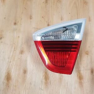 BMW 3 E90 Zadnja Leva Luč