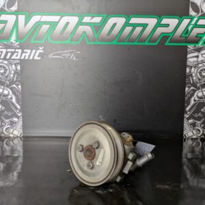 BMW X1 E84 2.0d servo črpalka 678045902