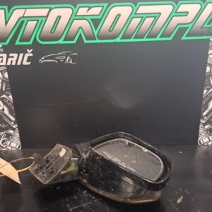 Chevrolet Captiva 2008 desno ogledalo (poškodovan smerokaz)