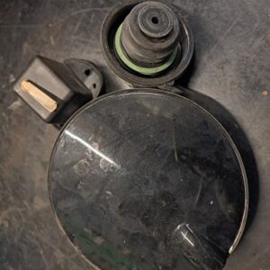 Chevrolet Captiva 2009 vratca za gorivo 96622535