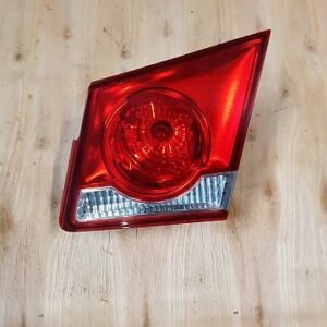 Chevrolet Cruze Zadnja Desna Luč