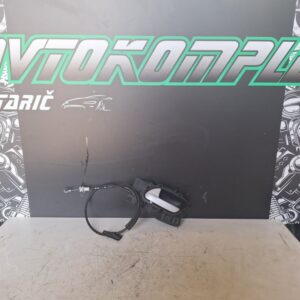 Citroen Berlingo 2010 notranja kljuka vrat sprednja leva 96863076VV