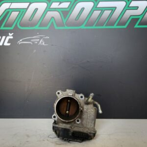 Citroen C-Crosser 2.4B 2009 dušilna loputa