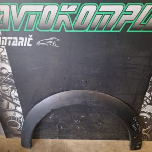 Citroen C4 Cactus 2014 sprednja desna obroba blatnika 9801554680