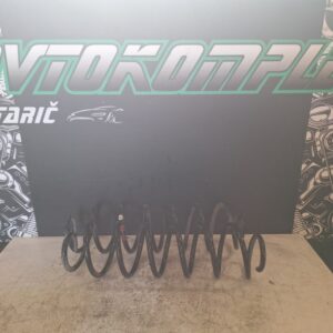 Citroen C4 Cactus 2014 zadnja vzmet