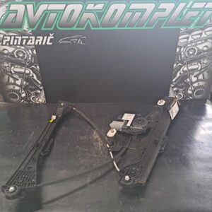 Citroen C4 mk3 2021 mehanizem za pomik stekla spredaj desno 9832821580