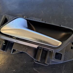 Citroen C4 mk3 2021 notranja kljuka ročka vrat zadaj levo 98201553