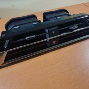 Citroen C4 mk3 2021 zračniki režice za zrak 98356482