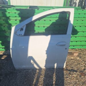 Dacia Sandero 2014 Sprednja leva vrata