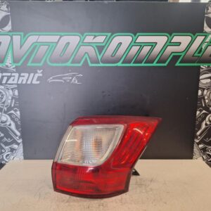 Ford C-Max 1.6D 85kw 2011 zadnja desna luč AM5113404AD