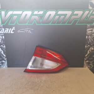 Ford C-Max 2011 zadnja desna notranja luč 89501748