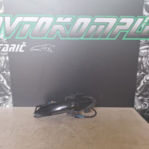 Ford Ecosport 2017 zunanja kljuka vrat spredaj desno 8A61A224A36EF