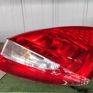 Ford Fiesta 2008- zadnja desna luč 8a61-13404-a