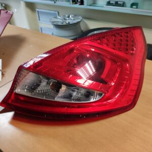 Ford Fiesta 2008- zadnja desna luč