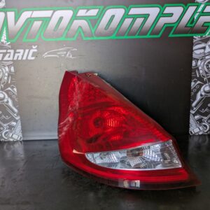 Ford Fiesta 2009 zadnja leva luč 8a6113405ac