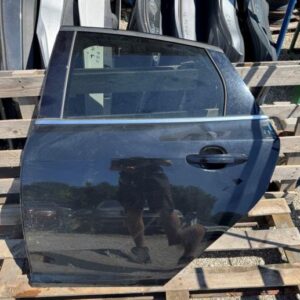 Ford Focus 2014 HB zadnja leva vrata