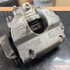 Ford Focus 2020 mk4 zavorne klešče z nosilcem spredaj desno 2b302b