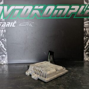 Ford Focus 3 1.6 TDCI motorni računalnik ECU bv6112a650ddb