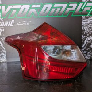 Ford Focus 3 HB 2014 zadnja leva luč BM5113405BL