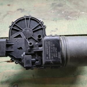 Ford Focus motorček za brisalce spredaj 0390241731
