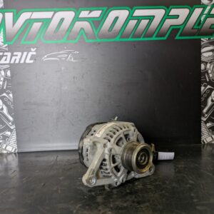 Hyundai i30 1.6 CRDI 2015 alternator 373002a750