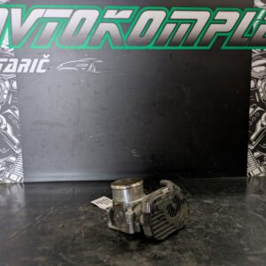 Hyundai i30 1.6 CRDI 2015 loputa plina 351002a600