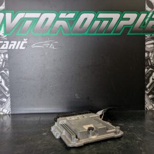 Hyundai i30 2015 1.6 CRDI ECU motorni računalnik 391402abb0