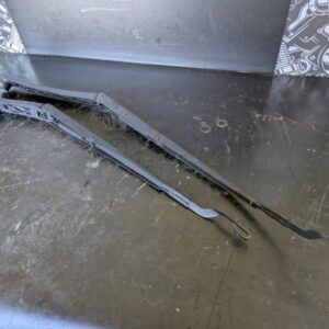 Hyundai i30 CW 2015 nosilec roka metlice brisalca