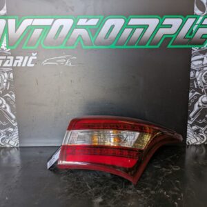 Hyundai i30 CW 2015 zadnja desna luč