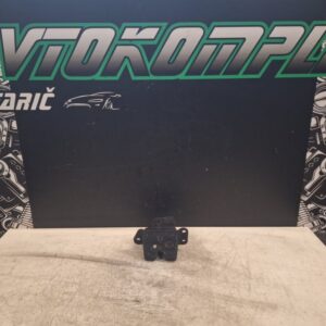 Hyundai ix35 2012 zaklep ključavnica prtljažnika 812301H300