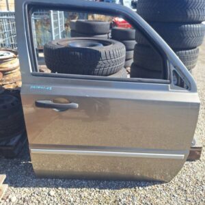 Jeep Patriot 2008 sprednja desna vrata