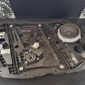 Kia Xceed 2020 mehanizem za steklo spredaj levo 82470j7060 82456j7010