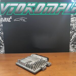 Mazda 2 1.4 D 2008 motorni računalnik 8v2112a650cc