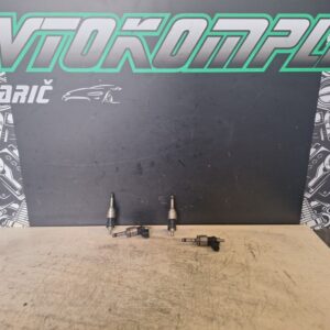 Mazda 2 1.5B 2021 injektor diza šoba P5E113250