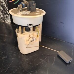 Mazda 2 2008 1.3 bencinska črpalka zj381335xb