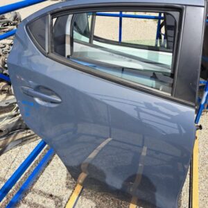 Mazda 2 2021 zadnja desna vrata