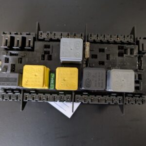 Mercedes B W246 škatla varovalk modul a2469060093