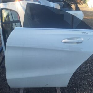 Mercedes CLA 2015 Zadnja leva vrata