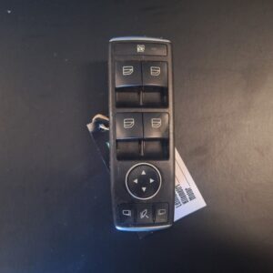 Mercedes CLA C117 2018 Stikalo za stekla DCA166905440