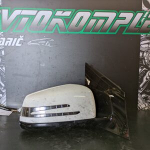 Mercedes B W246 desno ogledalo a2468100416